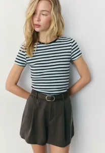 Свободные шорты с поясом Stradivarius, Dark Brown