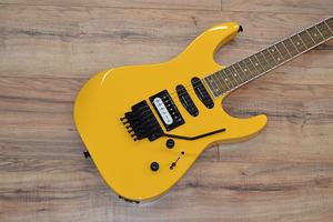 Jackson X SERIES SOLOIST SL1X 2022 — желтое такси