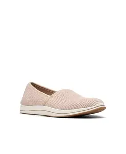 Женские туфли Cloud Steppers Breeze Stretch с закрытым носком Clarks, коричневый/бежевый