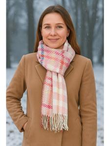 Зимний шарф "Яркий" розового цвета collezione alessandro