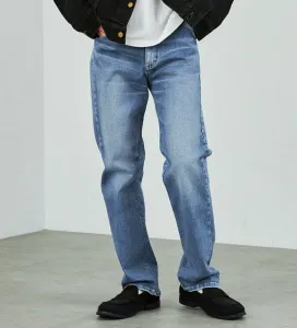 Джинсы Lee LASTIC прямого кроя.