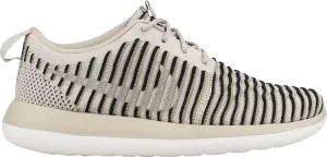 Кроссовки Nike Wmns Roshe Two Flyknit, серый