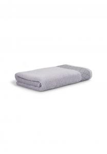 Серебряное банное полотенце Geometry Möve For Frottana