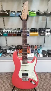 Suhr Classic S Vintage Limited Edition HSS в цвете Fiesta Red с грифом из жареного клена, НОВАЯ В КОРОБКЕ ОТ ДИЛЕРА! НЕ ИГРАЛАСЬ! ДОСТАВКА ПО США (48 штатов)!