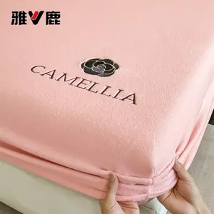 Yalu Комплект постельного белья из 3 предметов (простыня на резинке 150х200 см, 2 наволочки), молочный вельвет, мягкий и не скользящий