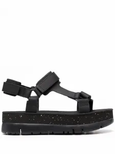 Сандалии Oruga Up на платформе Camper, черный