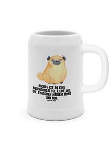 Пивная кружка с мопсом и надписью на белом фоне Mr. & Mrs. Panda