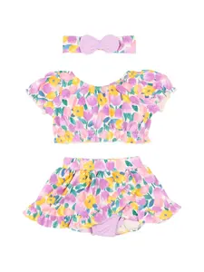 Комплект из трех предметов: шорты с цветочным принтом и рюшами Mayoral, фиолетовый