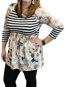 Футболка Spring Babydoll в белом цвете honeyme