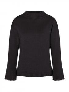 мягкий трикотажный свитер с жемчужной отделкой черного цвета More & More