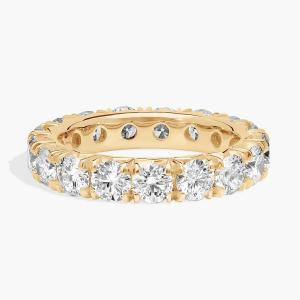 Кольцо-вечность с французским паве из выращенных в лаборатории бриллиантов из 14-каратного желтого золота (3 карата, двойной цвет - FG / VS2-SI1) Blue Nile