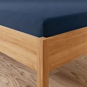 Простыня на резинке, трикотаж, 100% хлопок, для глубоких матрасов 200х220 см, темно-синяя MARKIZETA HOME