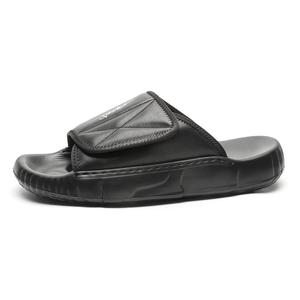 LUOMAIKE Мужские противоскользящие шлепанцы на резиновой подошве черные, цвет Black