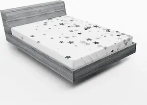 Простыня на резинке ABAKUHAUS Star, узор Падающие звезды, серая композиция, дизайн в стиле праздничной вечеринки, 135 x 190 см, светло-серый Abakuhaus