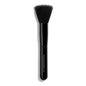 Косметическая кисточка PINCEAU ESTOMPE TEINT N°102 Chanel, 1 UD