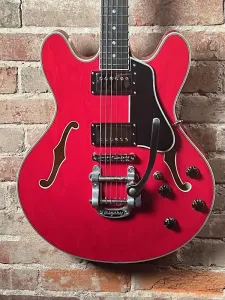 Eastman T386 2025 - Вишня (Bigsby установлен дилером)