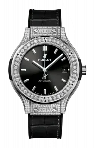 Часы Hublot Classi fusion из титана с бриллиантами 38 мм