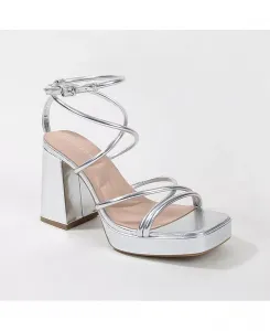 Эгги Босоножки на платформе со шнуровкой BERNESS, серебряный