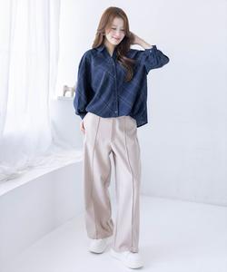 Блузка с защипами на спинке и рукавами три четверти