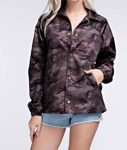 Куртка Camo Coaches серого цвета Honey Punch