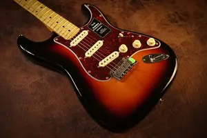 Fender Player II Modified Stratocaster в расцветке 3-тональный солнечный взрыв