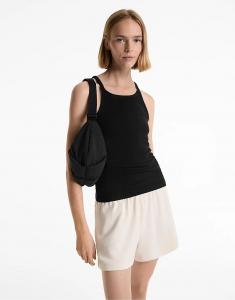 Топ Oysho Rib на тонких бретелях с хлопком и модалом черного цвета