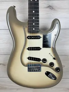 Fender 70-летний юбилейный Stratocaster Antigua с грифом из пальисандра, Antigua