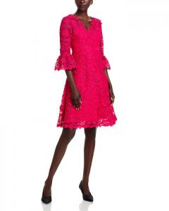 Платье с 3D-цветами из кружева крючком Teri Jon by Rickie Freeman, розовый