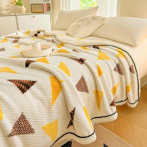 Disney Двухслойное плюшевое одеяло 150х200 см, 2 кг, утолщенное, тройной теплоизоляции, цвет Nordic - White