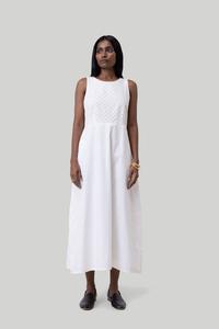 Платье миди с перекрещивающимися бретелями на спине и вышивкой люверсами Reistor, цвет coconut white