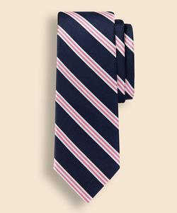 Шелковый мини-галстук BB#1 в полоску, изготовлен в США.