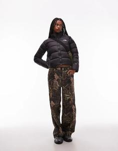 Пуховик North Face Hyalite черного цвета