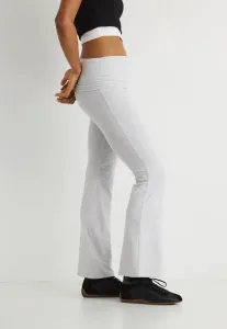 Мягкие на ощупь, подвернутые брюки Gina Tricot, Light Grey Melange