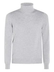Свитер в рубчик с высоким воротником Malo, серый