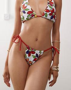 Плавки-бикини с завязками по бокам, с ярким цветочным принтом, нарисованным руки Reclaimed Vintage