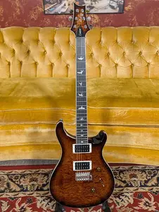 PRS SE Custom 24 Quilt - Черно-золотой взрыв
