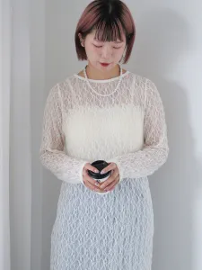 Платье с кружевом