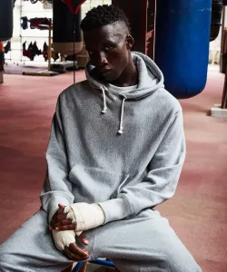 ИДЕАЛЬНО ПОСЛЕ ИЗНОСА КАПЮШОНА