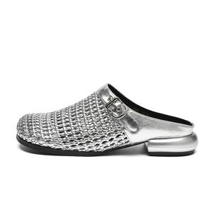 ZHR Закрытые тапочки женские серебристые, цвет Silver