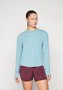 Топ HOKA ESSENTIAL TEE, Sea Water/Light Blue