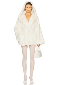 Пальто с капюшоном из искусственного меха Helsa, white