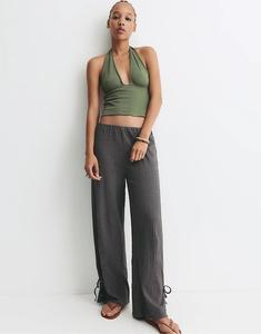 Брюки с текстурированной отделкой Pull&Bear Knot серого цвета