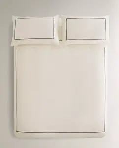 Пододеяльник Zara Home Sateen Duvet With Trim, белый/бордовый