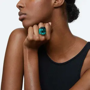 Кольцо для коктейля Lucent Swarovski