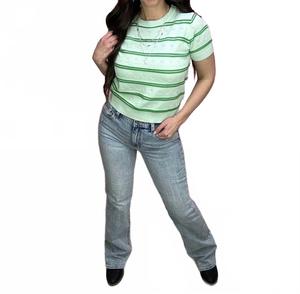 Covergirl Джинсы Mid-Rise Bootcut в цвете Lush DAZE, Lush