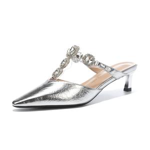 Beijiani Женские противоскользящие тапочки с закрытым носком серебристые, цвет Silver