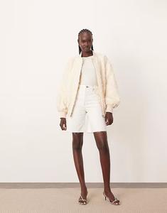 Джинсовые шорты Wilson свободного кроя в цвете кремовый Arrange