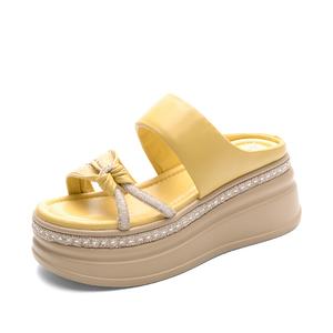 Женские шлепанцы на платформе 7 см Shangjinni, черные