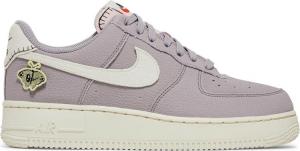 Кроссовки Nike Wmns Air Force 1 '07 SE 'Air Sprung', фиолетовый