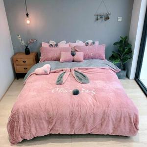 FGDSEEEKJUFHH Комплект постельного белья Crystal Velvet из натурального кролика с ушками белый Colour 2